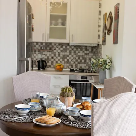 Apartamento ,3km From *